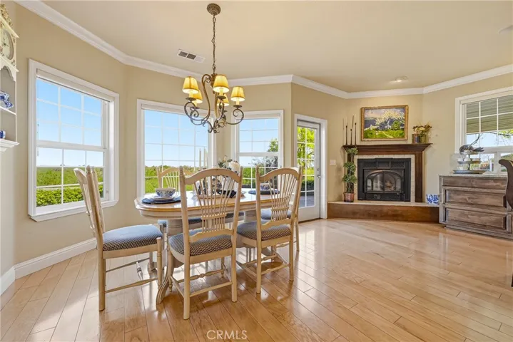 Breakfast nook with panoramic views