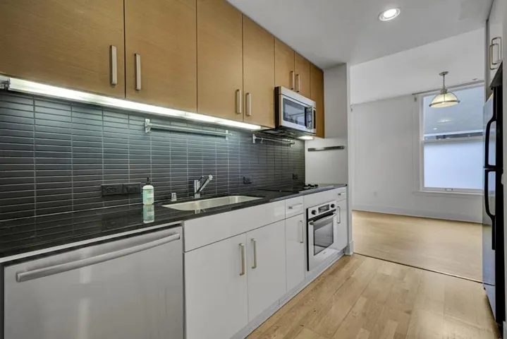74 New Montgomery Street 313, San Francisco, California 94105