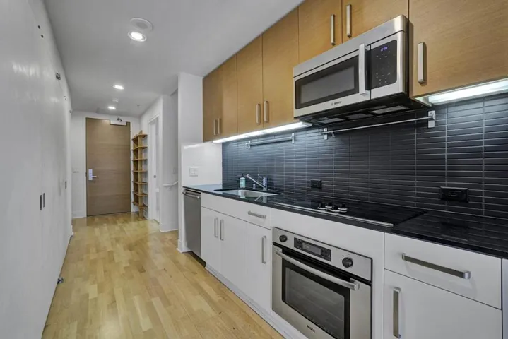 74 New Montgomery Street 313, San Francisco, California 94105