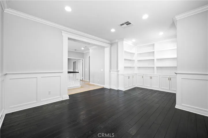 Bonus Room with Shelves
