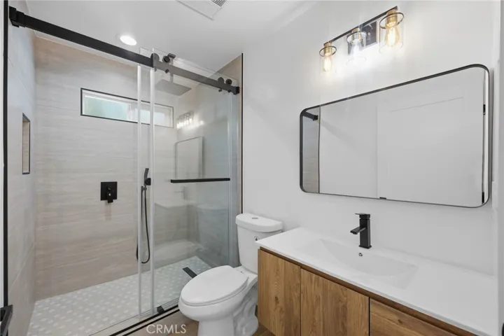 Main house-bath 1