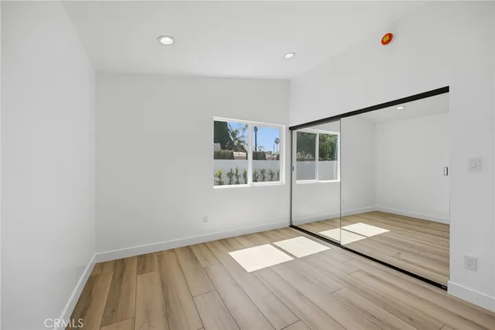 Main house-Room1