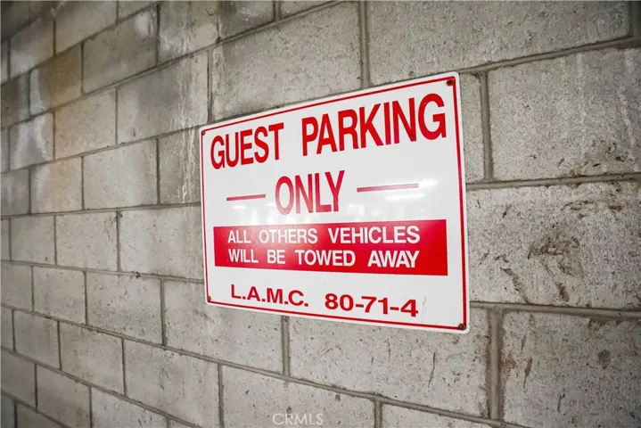 Guest parking and storage in the garage