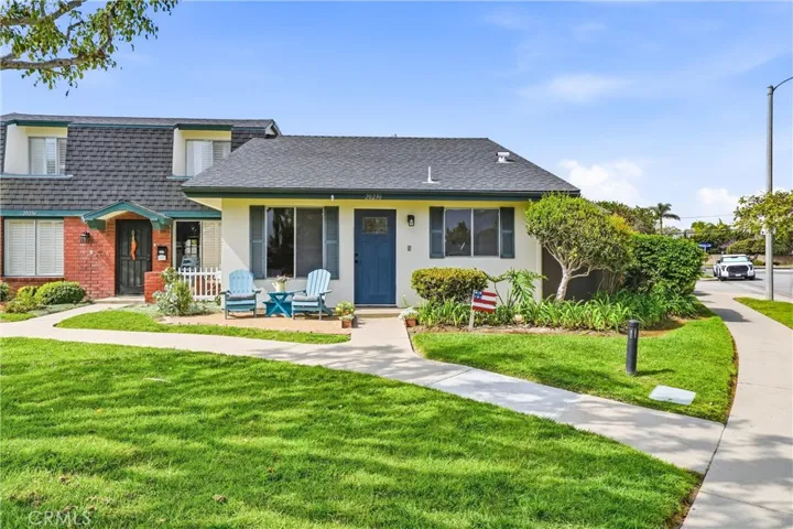 Beautiful front yard