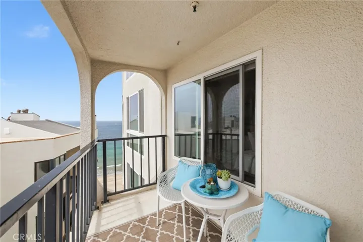 565 Esplanade 312, Redondo Beach, California 90277