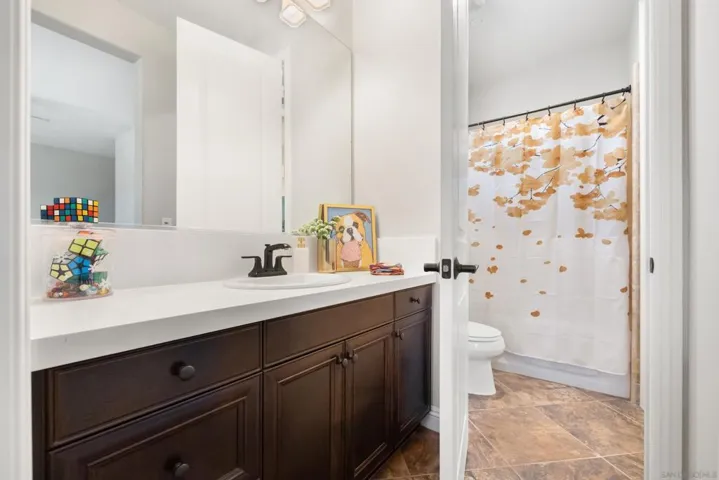 Sink for the secondary bedroom