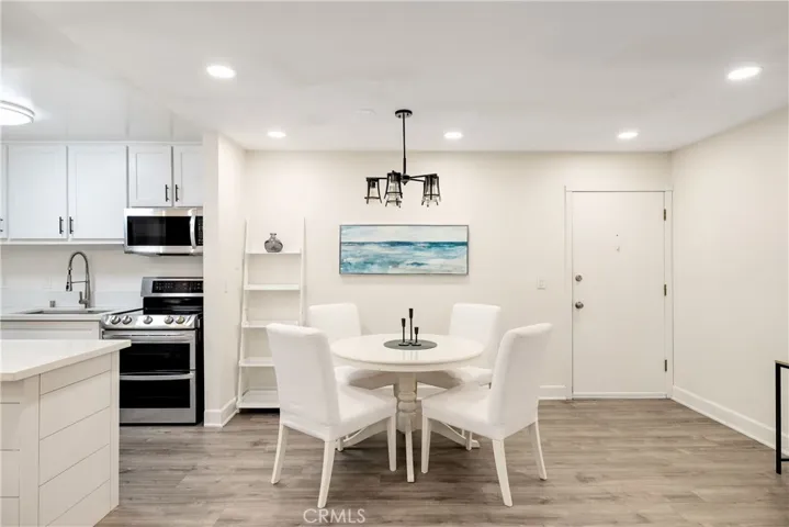 802 Camino Real 105, Redondo Beach, California 90277