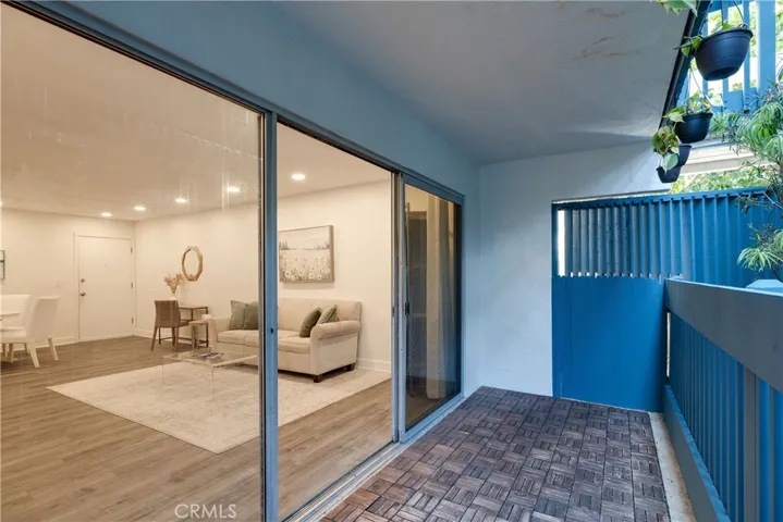 802 Camino Real 105, Redondo Beach, California 90277
