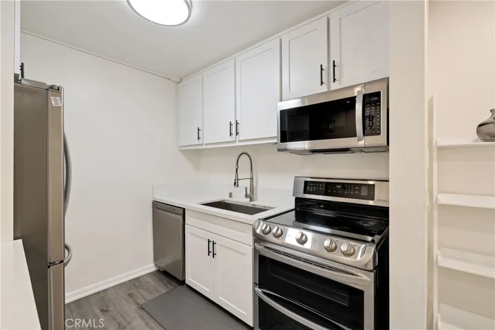 802 Camino Real 105, Redondo Beach, California 90277