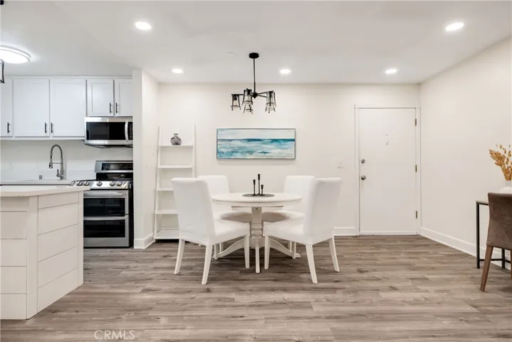 802 Camino Real 105, Redondo Beach, California 90277