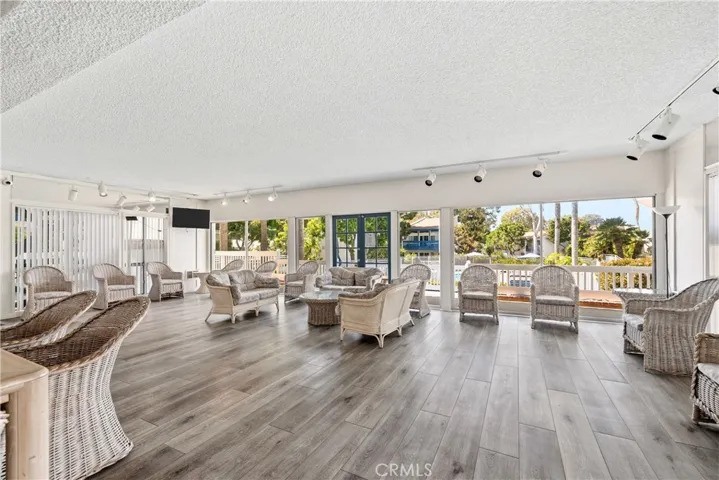 802 Camino Real 105, Redondo Beach, California 90277