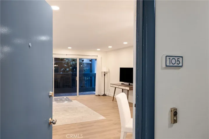 802 Camino Real 105, Redondo Beach, California 90277