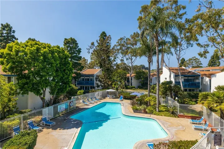 802 Camino Real 105, Redondo Beach, California 90277