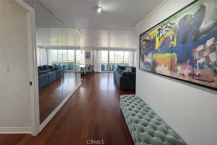 865 Comstock, Los Angeles, California 90024