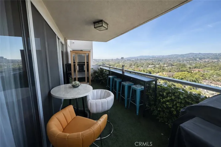 865 Comstock, Los Angeles, California 90024