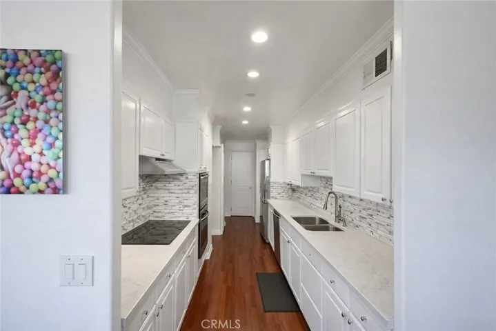 865 Comstock, Los Angeles, California 90024