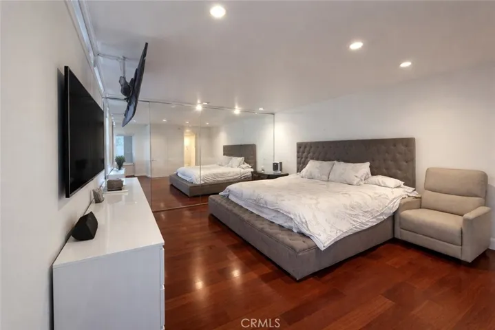 865 Comstock, Los Angeles, California 90024