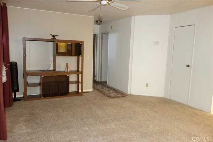833 S Lyon Avenue, Hemet, California 92543