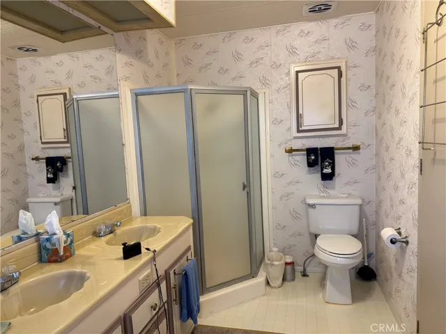 833 S Lyon Avenue, Hemet, California 92543