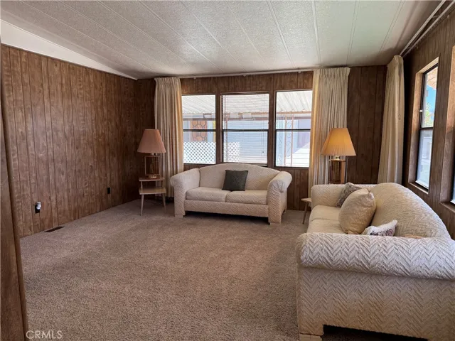 833 S Lyon Avenue, Hemet, California 92543