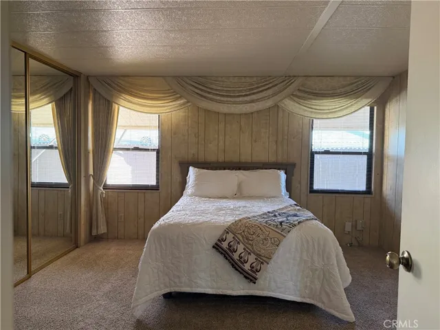 833 S Lyon Avenue, Hemet, California 92543