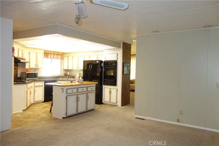 833 S Lyon Avenue, Hemet, California 92543