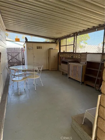 833 S Lyon Avenue, Hemet, California 92543