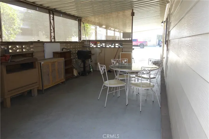 833 S Lyon Avenue, Hemet, California 92543