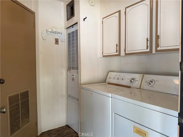 833 S Lyon Avenue, Hemet, California 92543