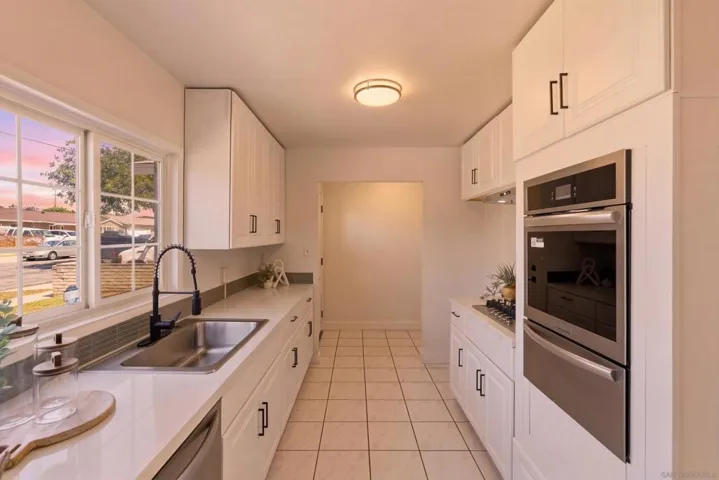 2113 Imogene, San Diego, California 92154