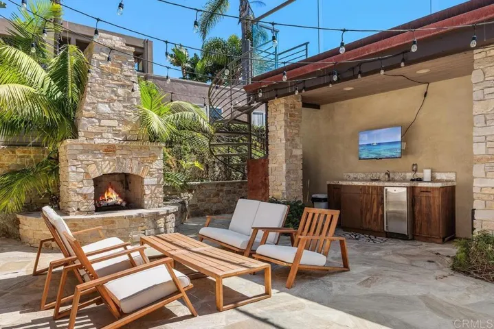 Front entrance patio