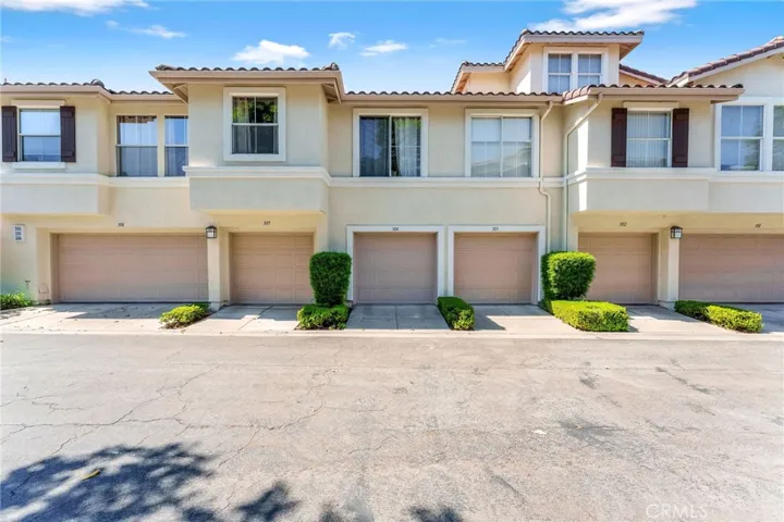 304 Birch Grove, Irvine, California 92618