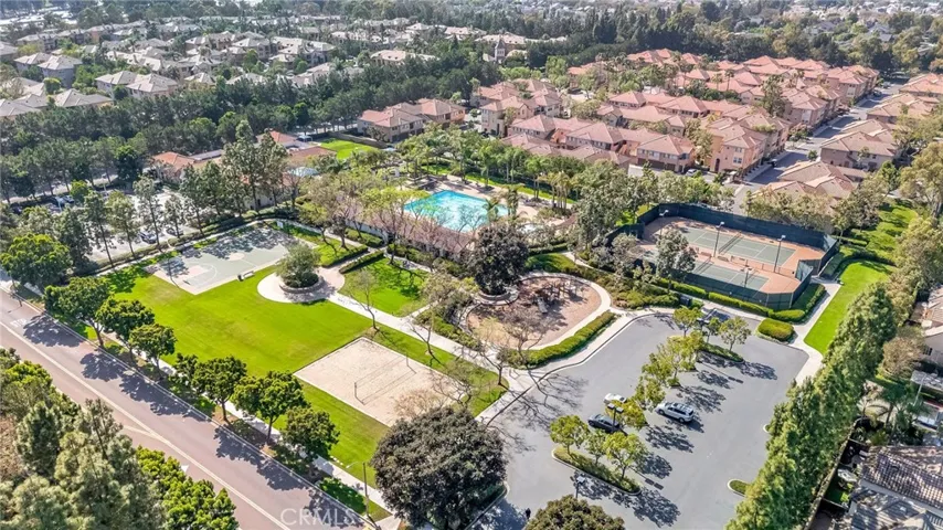 304 Birch Grove, Irvine, California 92618