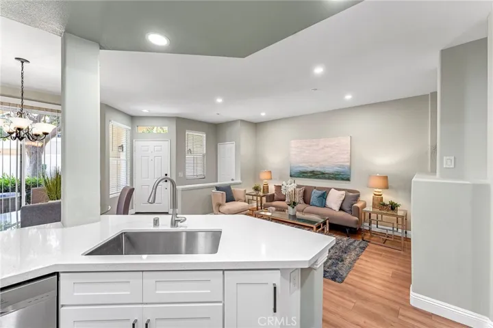 304 Birch Grove, Irvine, California 92618