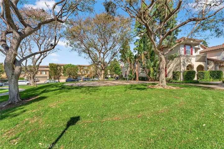 304 Birch Grove, Irvine, California 92618