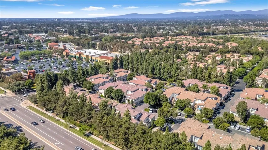 304 Birch Grove, Irvine, California 92618