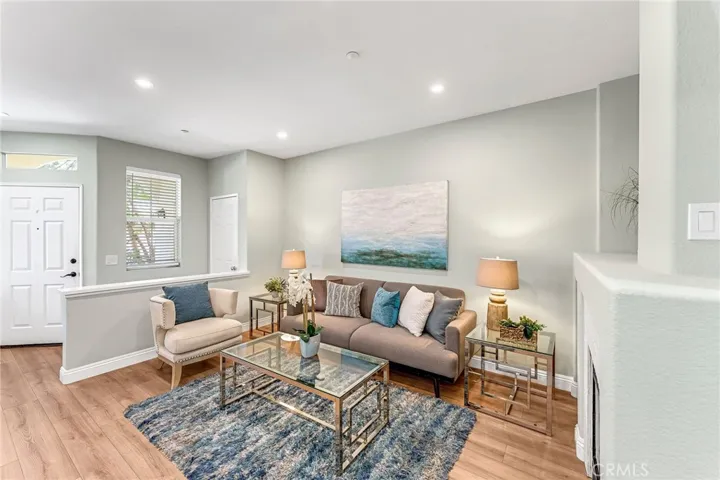 304 Birch Grove, Irvine, California 92618