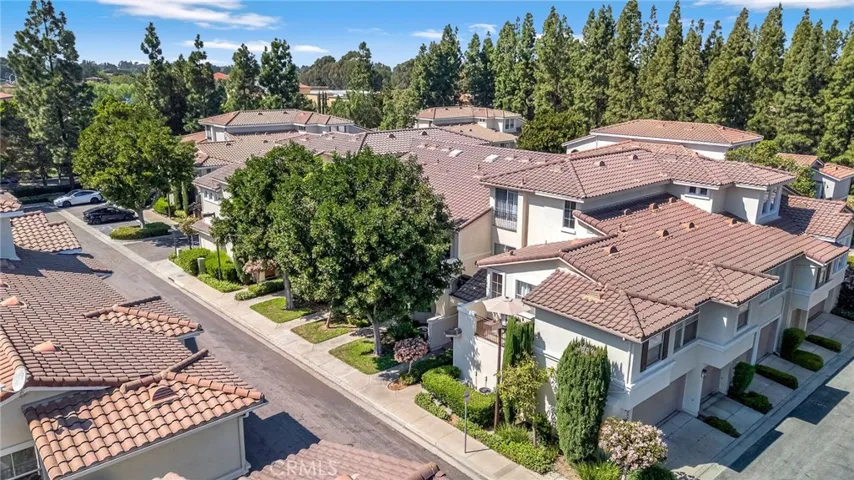304 Birch Grove, Irvine, California 92618
