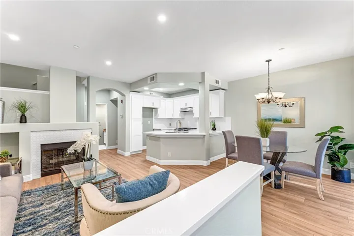 304 Birch Grove, Irvine, California 92618