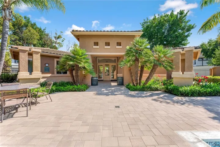 304 Birch Grove, Irvine, California 92618