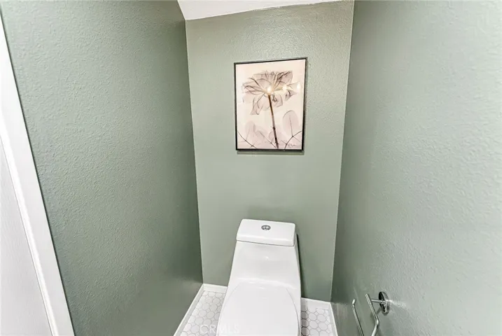 304 Birch Grove, Irvine, California 92618