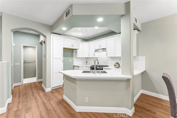 304 Birch Grove, Irvine, California 92618