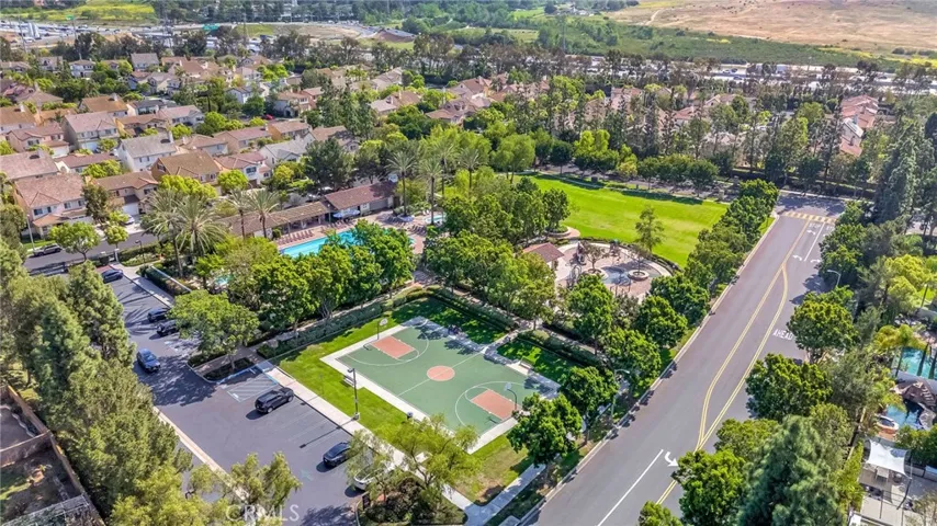 304 Birch Grove, Irvine, California 92618