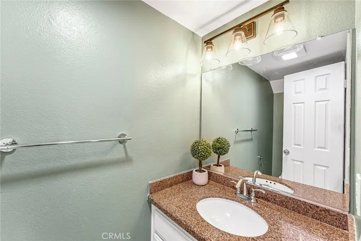 304 Birch Grove, Irvine, California 92618
