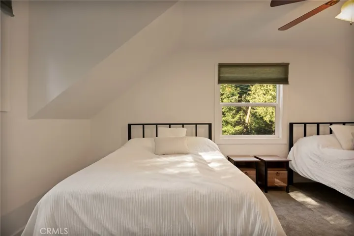 Upper level 2nd bedroom