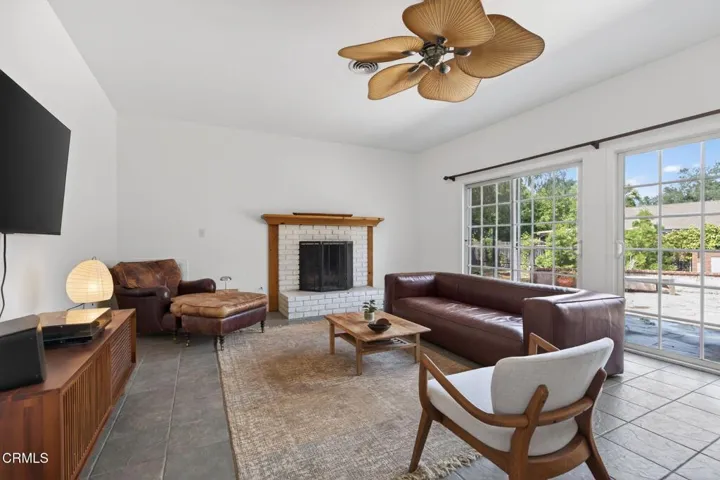 1-web-or-mls-UpmarketMedia-1977-1981SRic