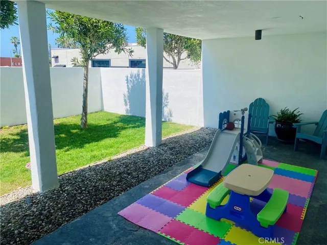 317 S Broadway, Redondo Beach, California 90277