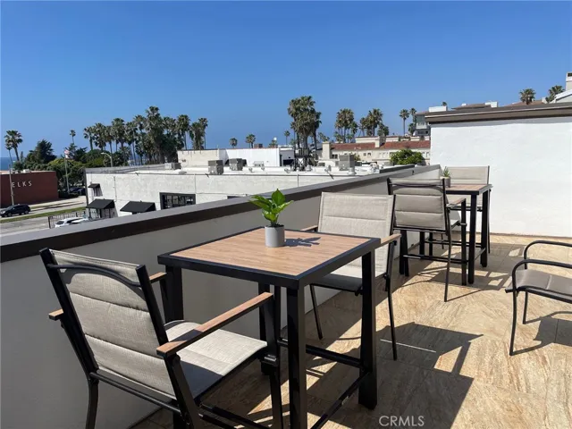 317 S Broadway, Redondo Beach, California 90277