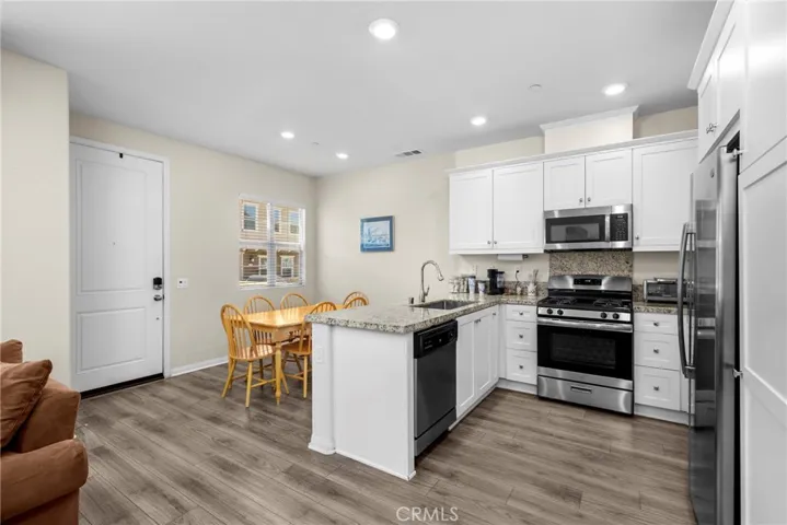 Kitchen + seating area 3