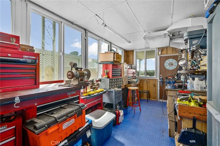 Workshop / Sunroom